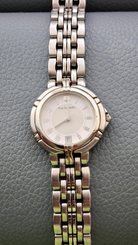 Guy laroche women quartz - guy,