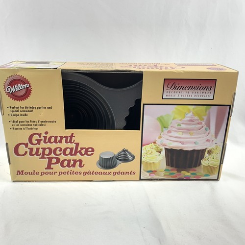 Wilton giant cupcake pan - giant, 3d