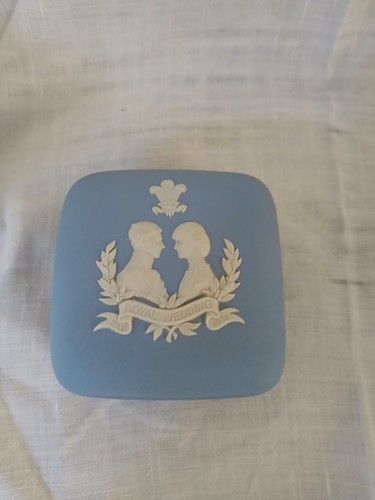 Wedgewood jasperware royal - wedgewood,