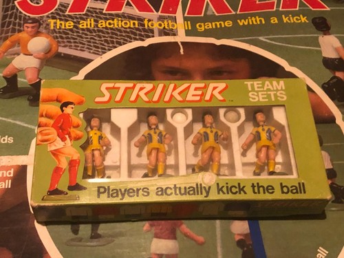 Palitoy super striker yellow - striker,
