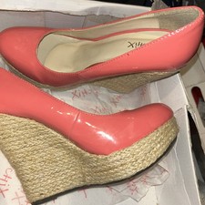 Shiny Pink Wedge Cord Rope