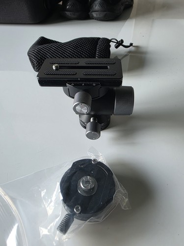 Low profile monopod - low,