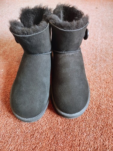 Ugg mini bailey button - ugg,