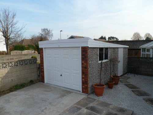 Pent royale concrete garage - garage,