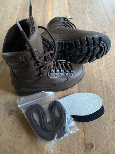 Hardly worn british army - hardly,