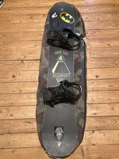 Rome artifact snowboard 2016 rocker model size 156 with UK size 10 MOB bindings