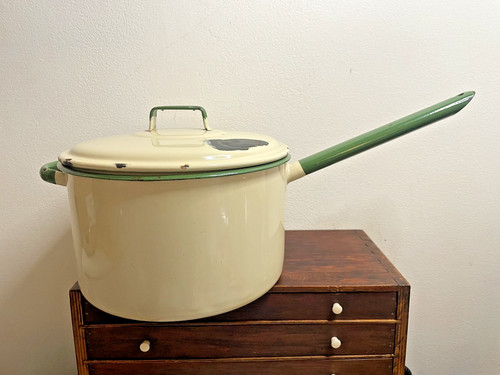 Vintage judge ware - enamel, pot