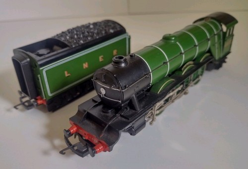 Hornby flying scotsman 4472 - flying,