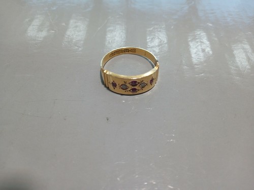 Carat gold hallmarked in - 15,