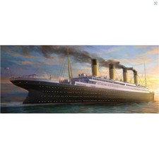 Academy 1/400 British RMS Titanic 'The White Star Liner' Ship Model Kit