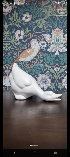 White ceramic duck bent - white,