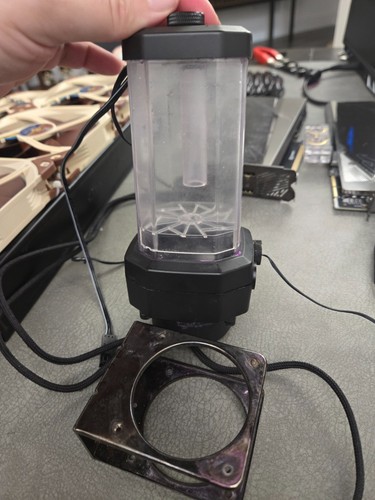 Water cooling loop - water,