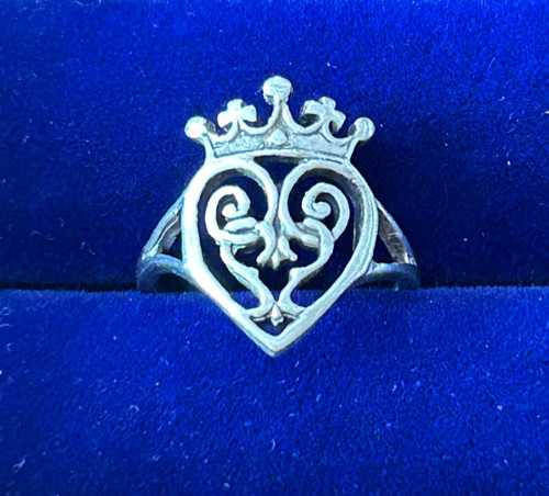 Stunning vintage luckenbooth - stunning,