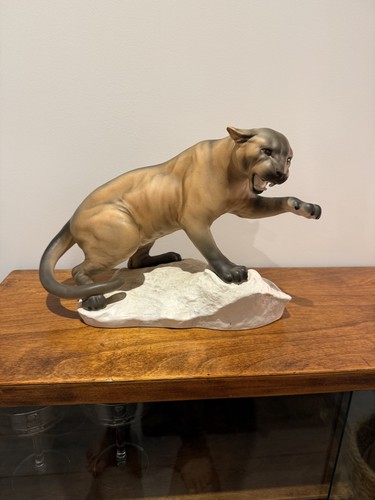 Large beswick puma on - beswick,