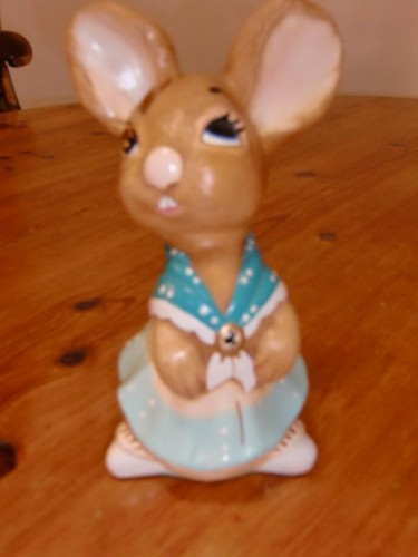 Pendelfin mother rabbit rare - ,