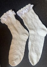 Ladies white cotton ankle