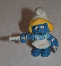 Vintage Nurse Smurfette Figure Schleich Peyo W Berrie & Co Hong Kong 1981. 