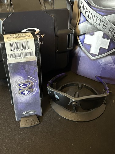 Rare oakley polarized - polarized, half
