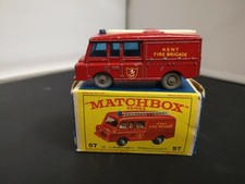 G422-MATCHBOX LESNEY No57C LAND ROVER FIRE ENGINE.GPW WITH BOX