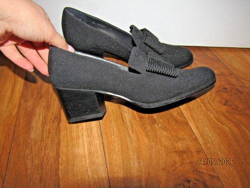 Russell bromley stuart - &,