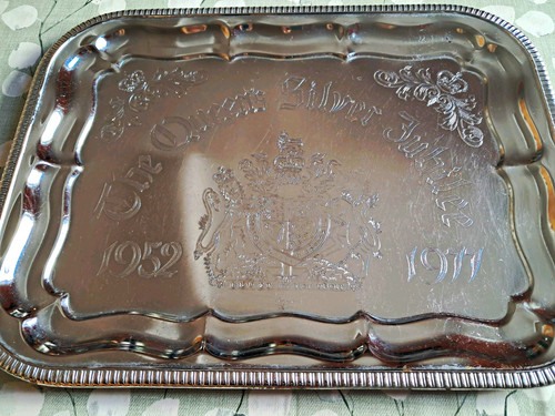 Queen elizabeth silver - queen,