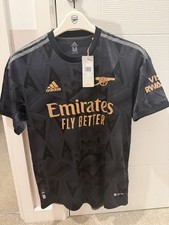 Player Issue MEDIUM Adidas