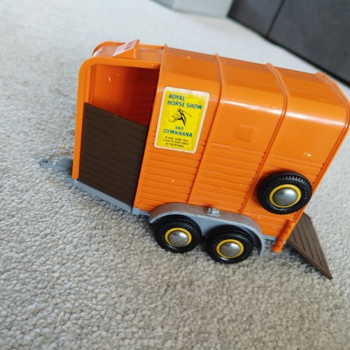 Britains farm 9562 beaufort - britains,