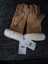 UGG Sheepskin Seamed Glove