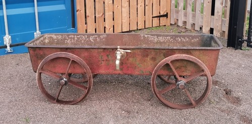 Huge cast iron cart - ., planter