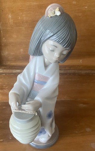 Lladro porcelain geisha girl - lladro,