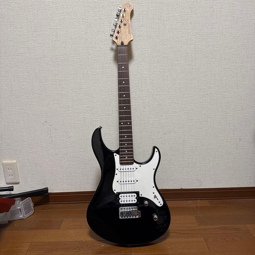 Yamaha pacifica pac112v - yamaha,