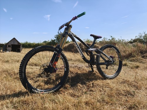 Bikes fuzz 2018 - fuzz, downhill