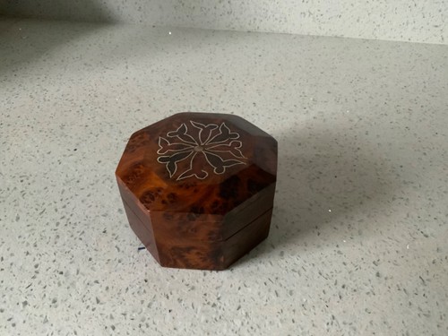Large antique octagonal burr - antique,