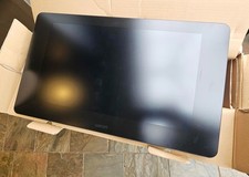 Wacom Cintiq Pro 24 23.6" Graphics Tablet - Black