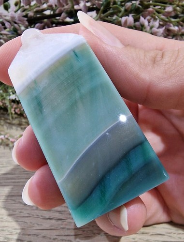Green banded agate - banded,