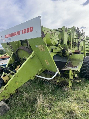 Baler hay straw class - nh, case