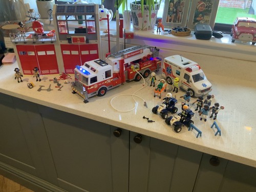 Playmobil emergency services - emergency,