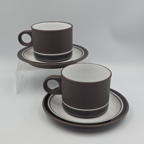 Hornsea pottery contrast - 2,