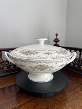 Wedgewood Petersham bone china Serving Dish With Handles / Vegetable tureen 