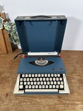Imperial 220 Vintage Typewriter with Case - Classic Blue