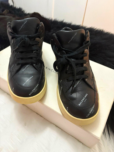 Balenciaga black leather low - leather,