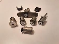 Ford Focus Estate Car Mk 1 1998-2004 complete Lock Set with keys