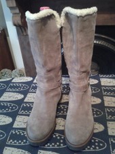 Manas Boots - Light Brown Suede - Size 6