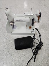 Singer 221K White Featherweight Sewing Machine-NOT FULLY TESTED. SOLD AS SEEN. 