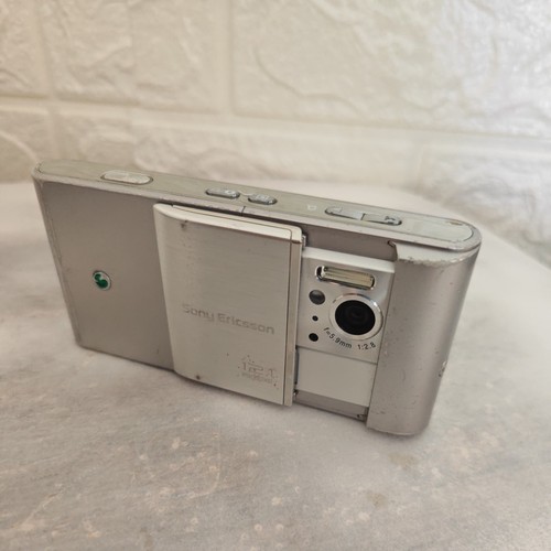 Sony ericsson satio u1i - sony, retro
