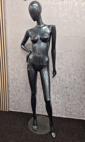 Woman mannequin display - woman,