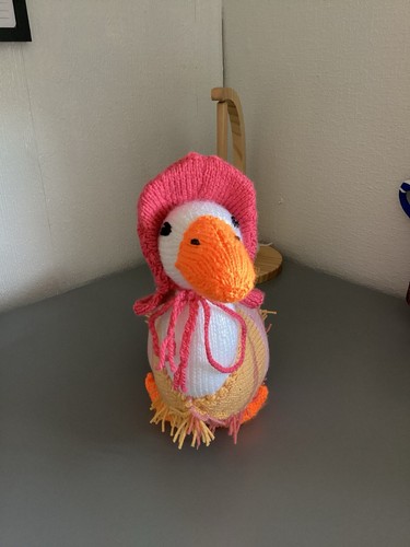 Hand knitted jemima puddle - hand,