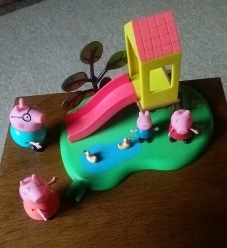 Peppa pig outdoor - pig,