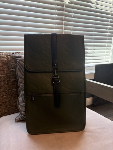 New green leather backpack - new,