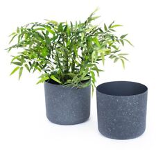 LIVIVO Round Plastic Plant Pot